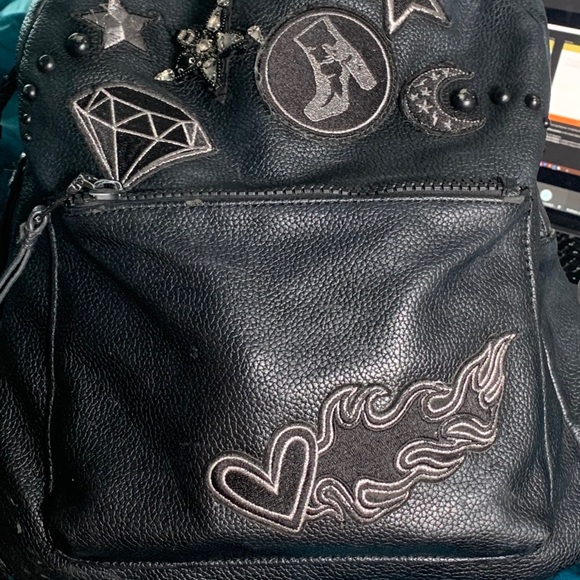 Steve Madden back pack embroidered with gems - Picture 3 of 7
